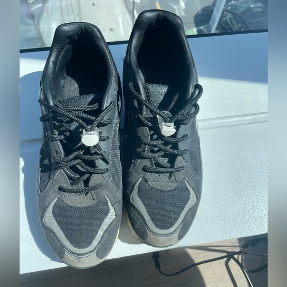 SIZE IS MENS: Fear of God X Nike Skylon 2 - Picture 3 of 6